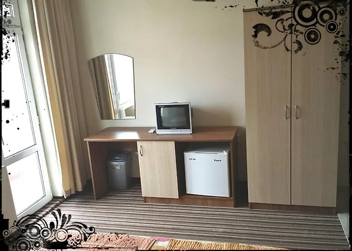 Malina Family Hotel 2*