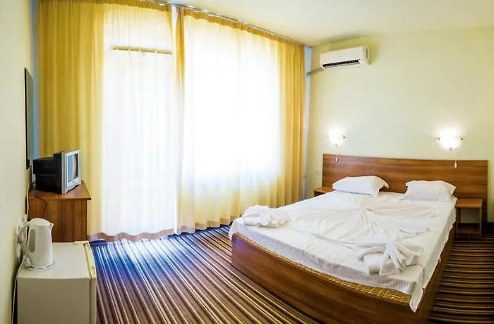 Malina Family Hotel 2*